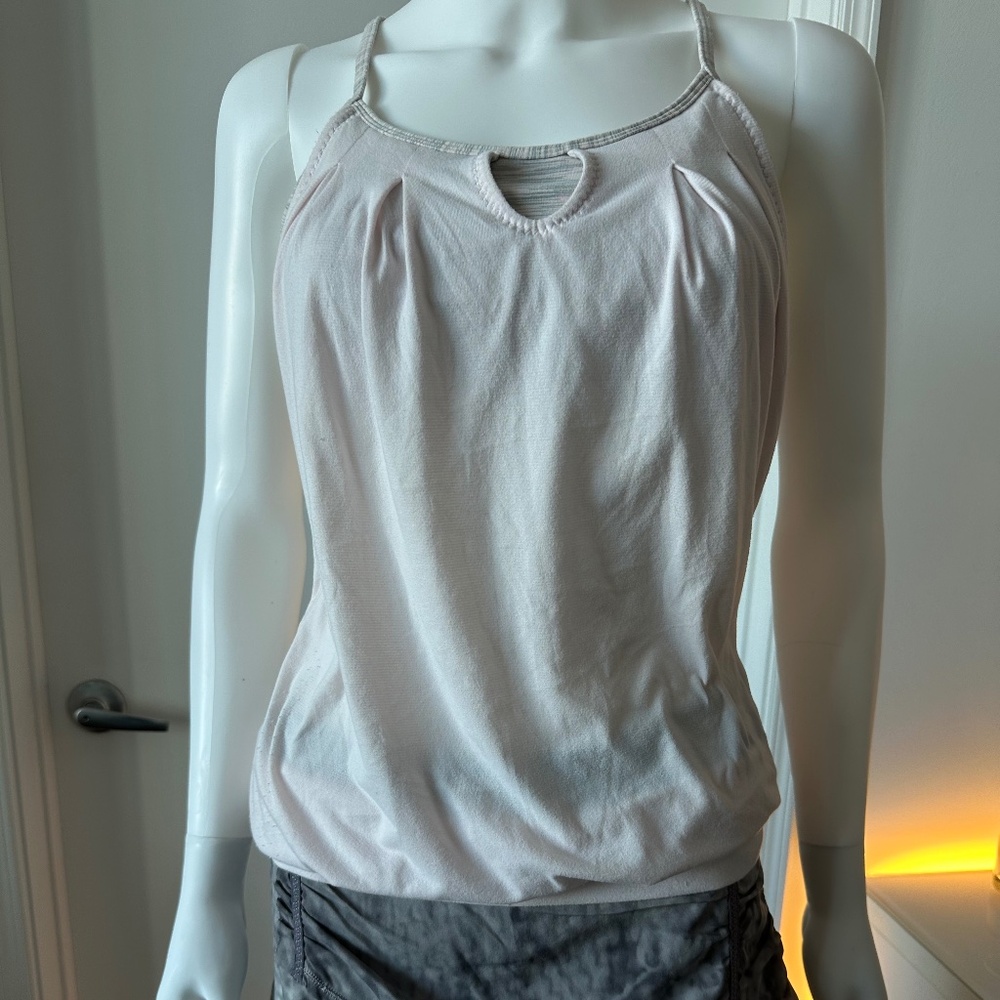 Lululemon top